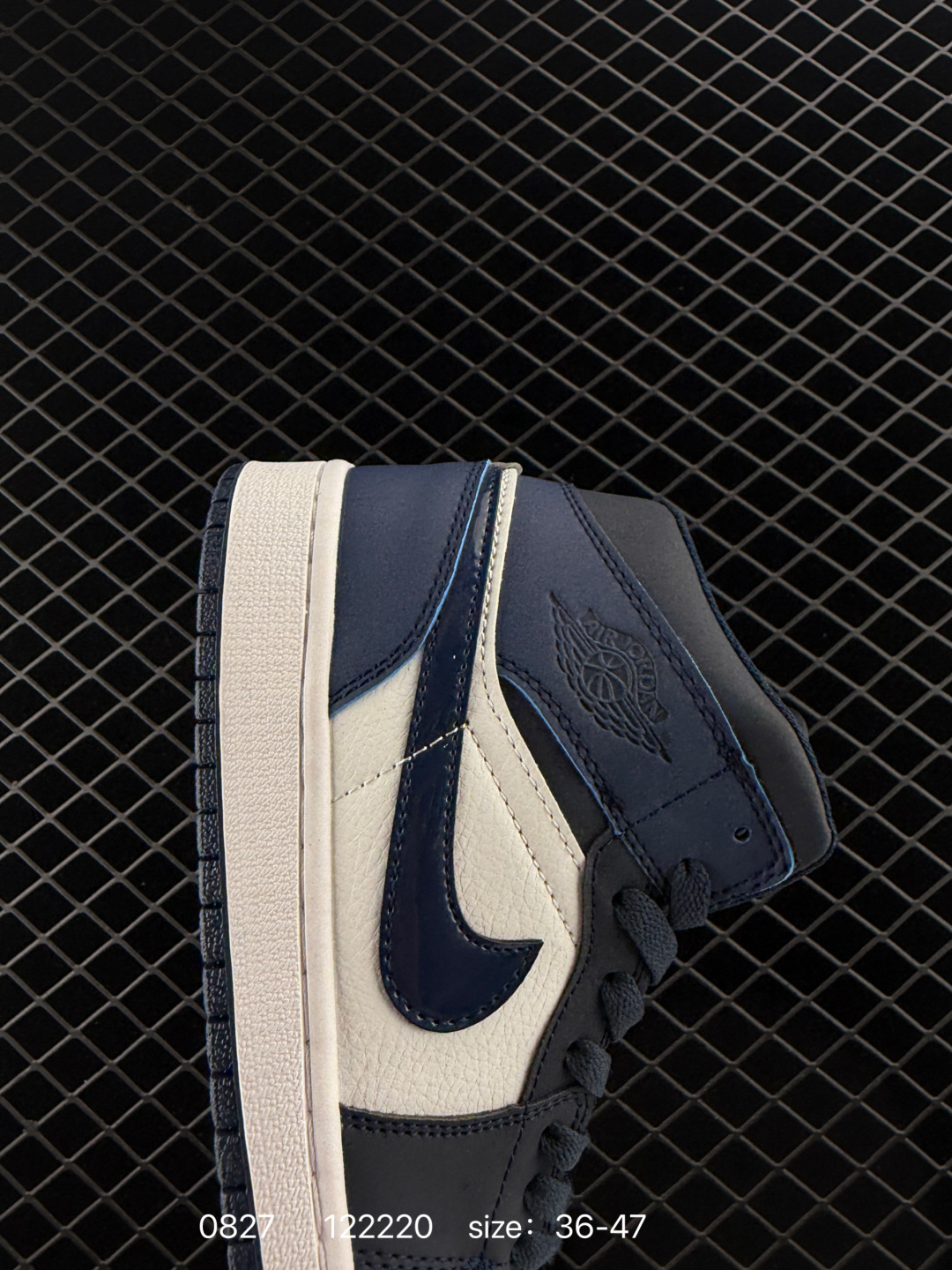 Air Jordan 1 Mid ”Grey Sail“